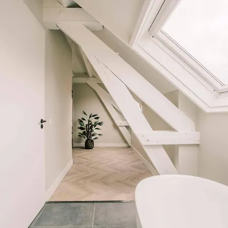 Hotelbed W Aircon At Willem 1 Apartmán *