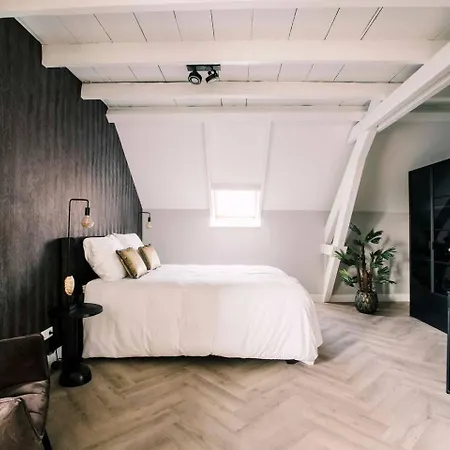 Hotelbed W Aircon At Willem 1 تيلبورغ