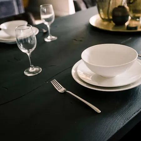 Hotelbed W Aircon At Willem 1 شقة تيلبورغ