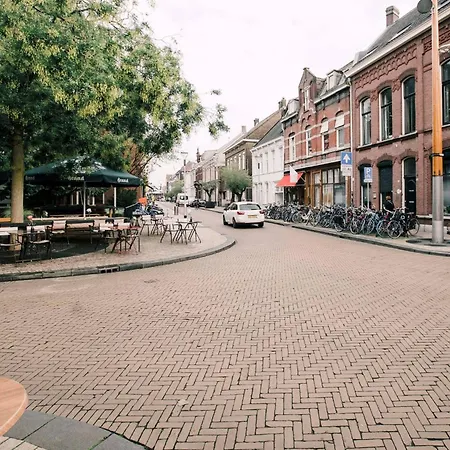 Hotelbed W Aircon At Willem 1 شقة