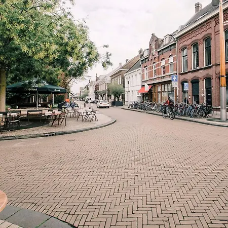 Hotelbed W Aircon At Willem 1 شقة تيلبورغ