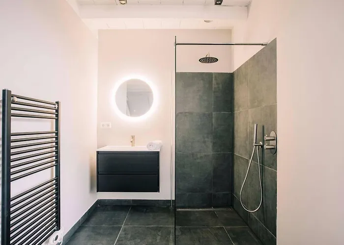 Hotelbed W Aircon At Willem 1 Апартаменты *