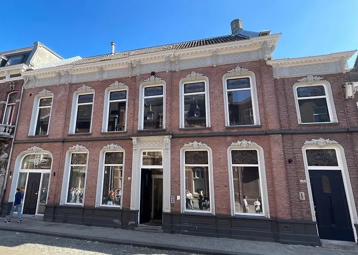 Hotelbed W Aircon At Willem 1 Διαμέρισμα