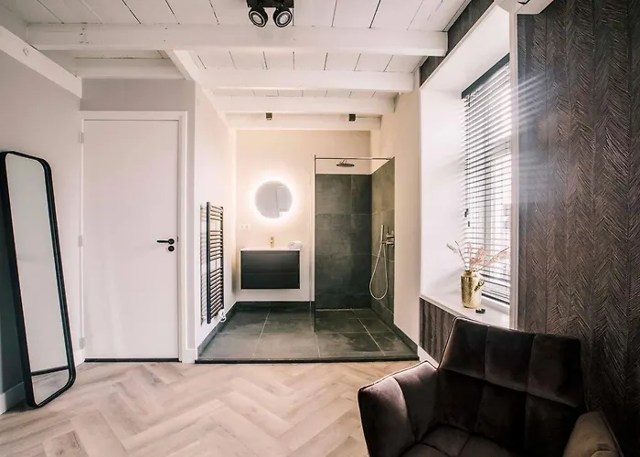 Апартаменты Hotelbed W Aircon At Willem 1