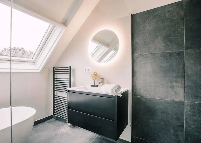 Hotelbed W Aircon At Willem 1 Appartement Tilburg