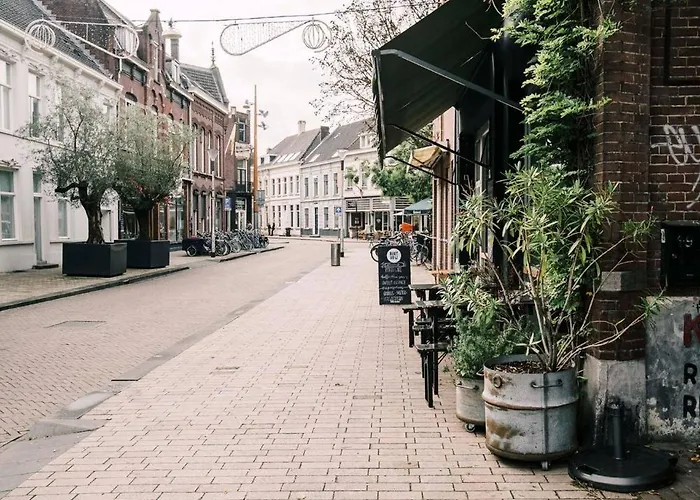 Appartement Hotelbed W Aircon At Willem 1 *