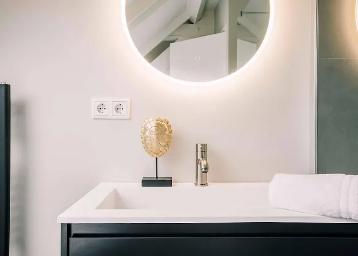 Hotelbed W Aircon At Willem 1