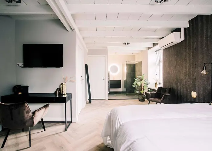 Апартаменты Hotelbed W Aircon At Willem 1