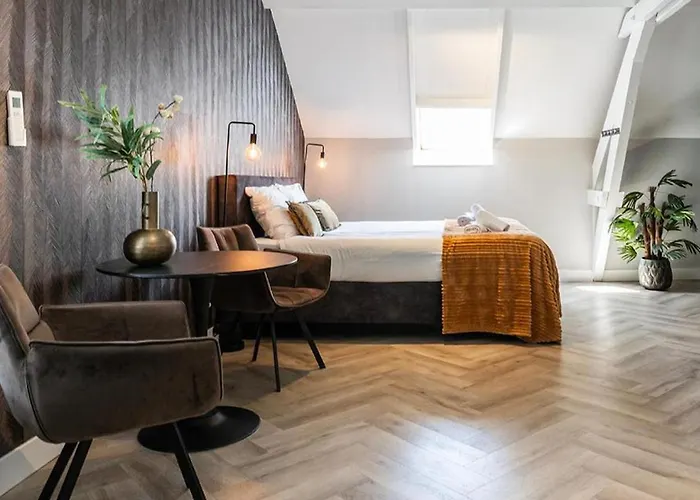 Hotelbed W Aircon At Willem 1