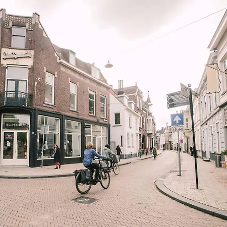 公寓 Hotelbed W Aircon At Willem 1 提耳堡