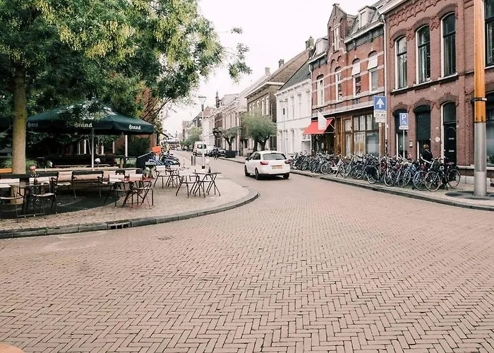 Hotelbed W Aircon At Willem 1 公寓