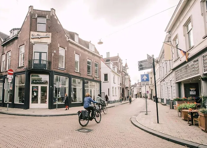 公寓 Hotelbed W Aircon At Willem 1 提耳堡